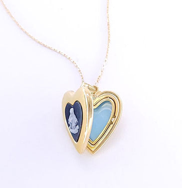 Gold Cameo Heart Locket