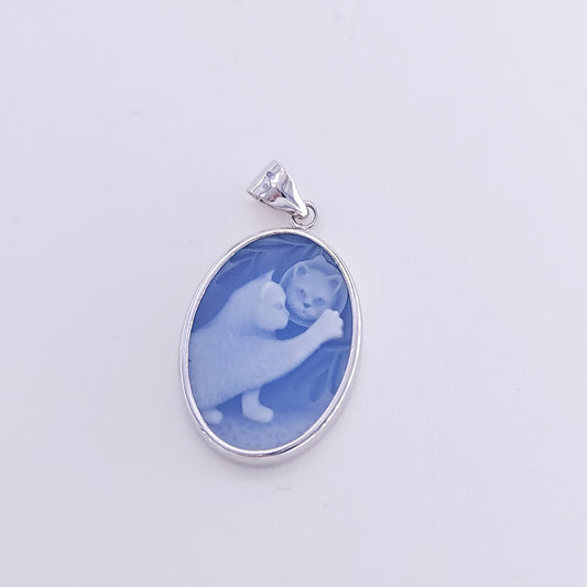 18x25mm blue agate pendant (Cat)