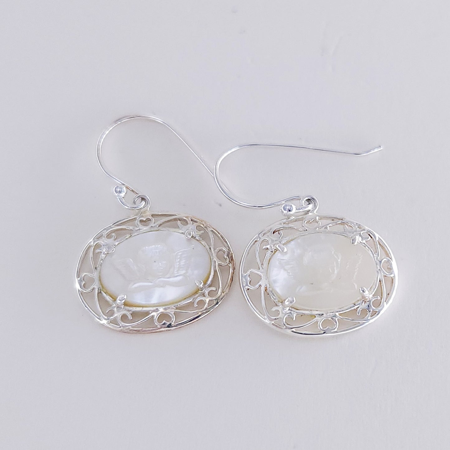 10x14mm MOP earring