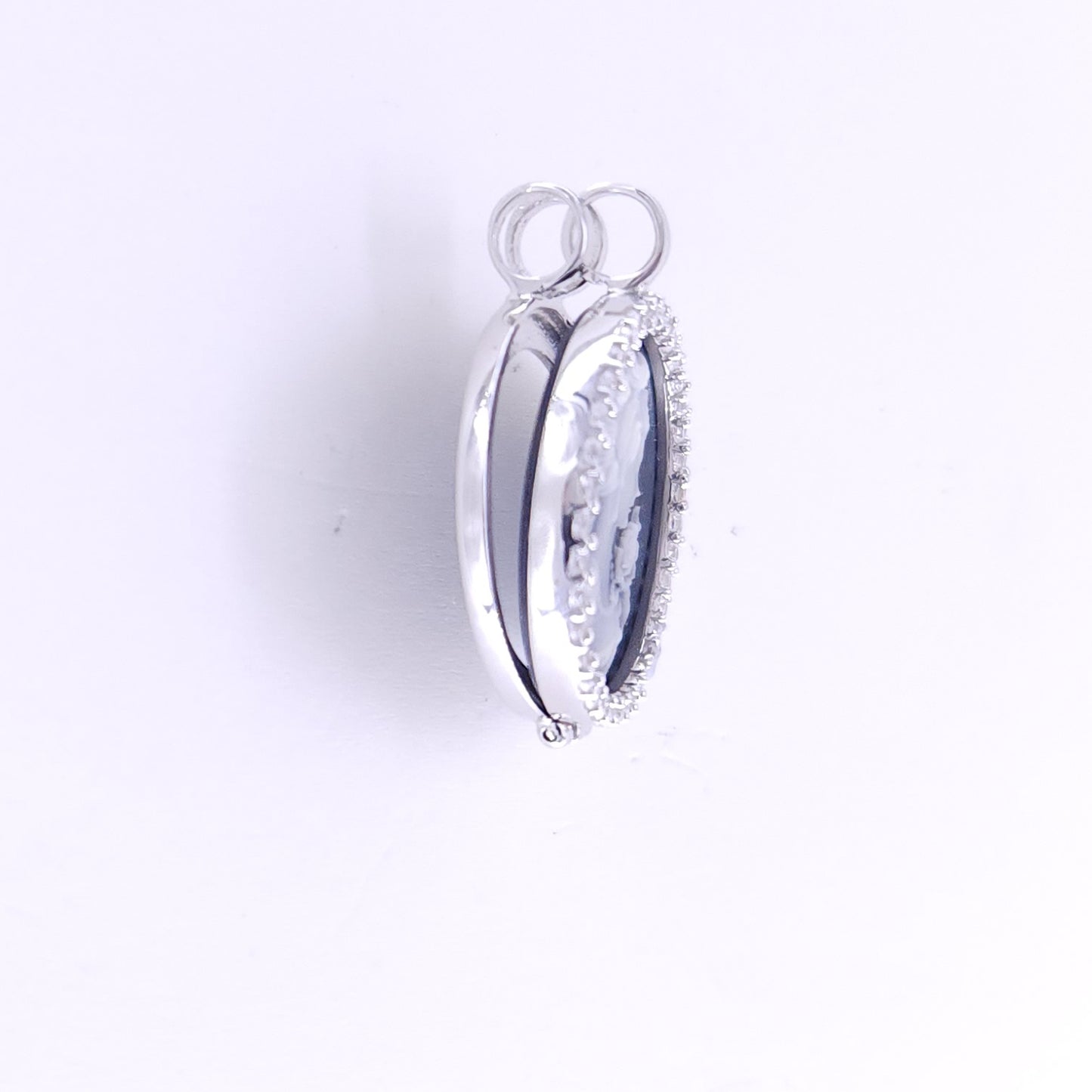 25 mm black agate CZ pendant