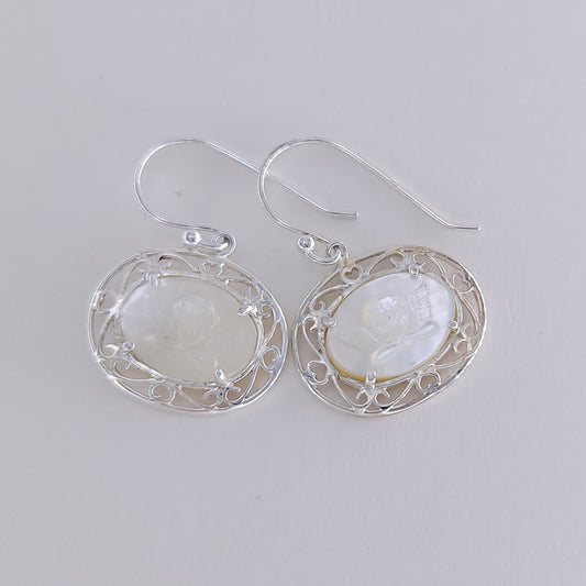10x14mm MOP earring