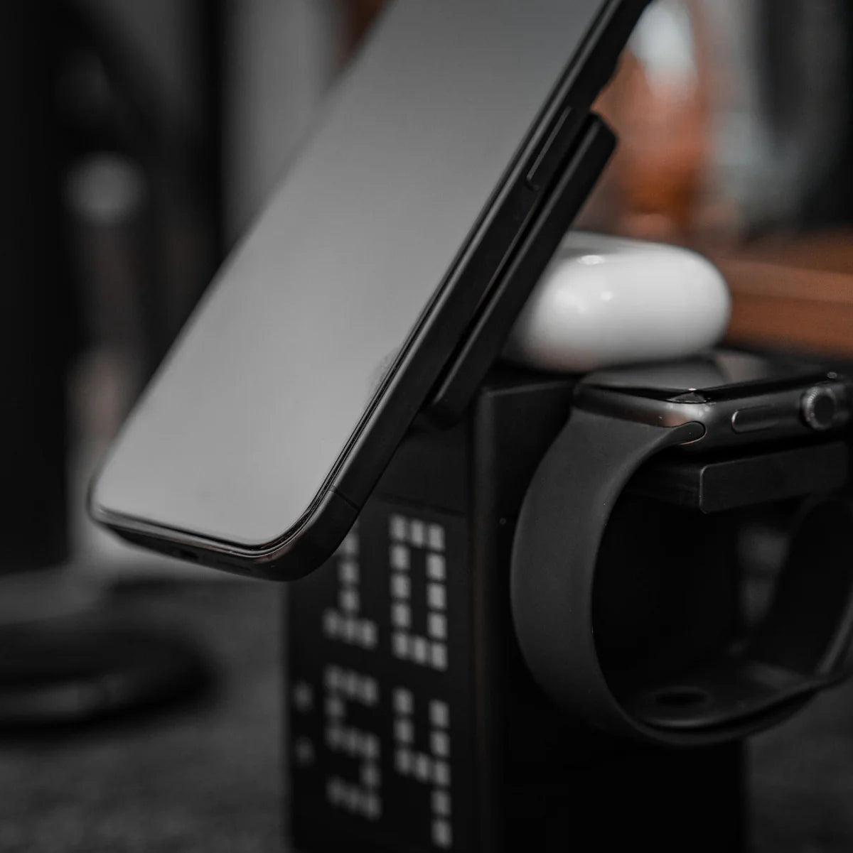 Vinnic SPICKARD 5合1多功能無線充電座/藍牙喇叭